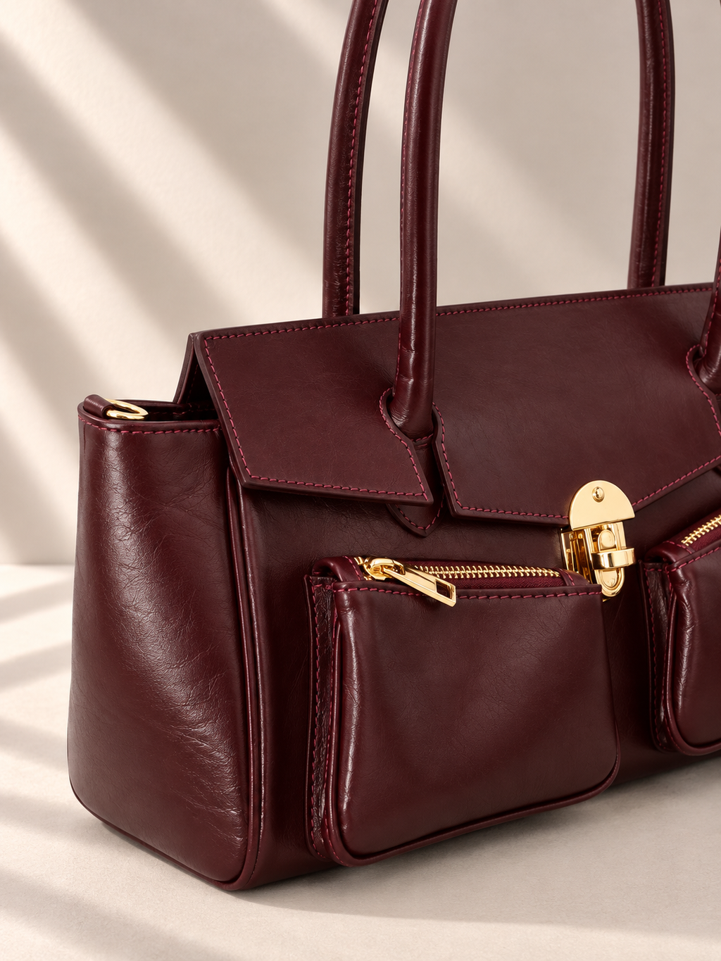 Borsa Donna in Vera Pelle Made in Italy con Tasche Frontali e Chiusura in Metallo