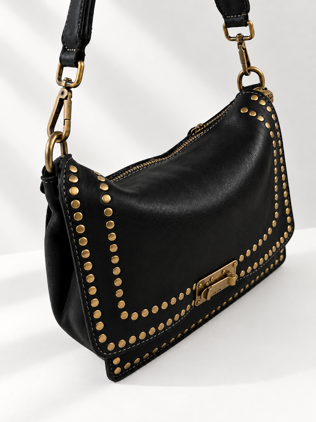 Borsa Donna in Vera Pelle Made in Italy con Borchie, Tracolla Intrecciata e Doppia Portabilità