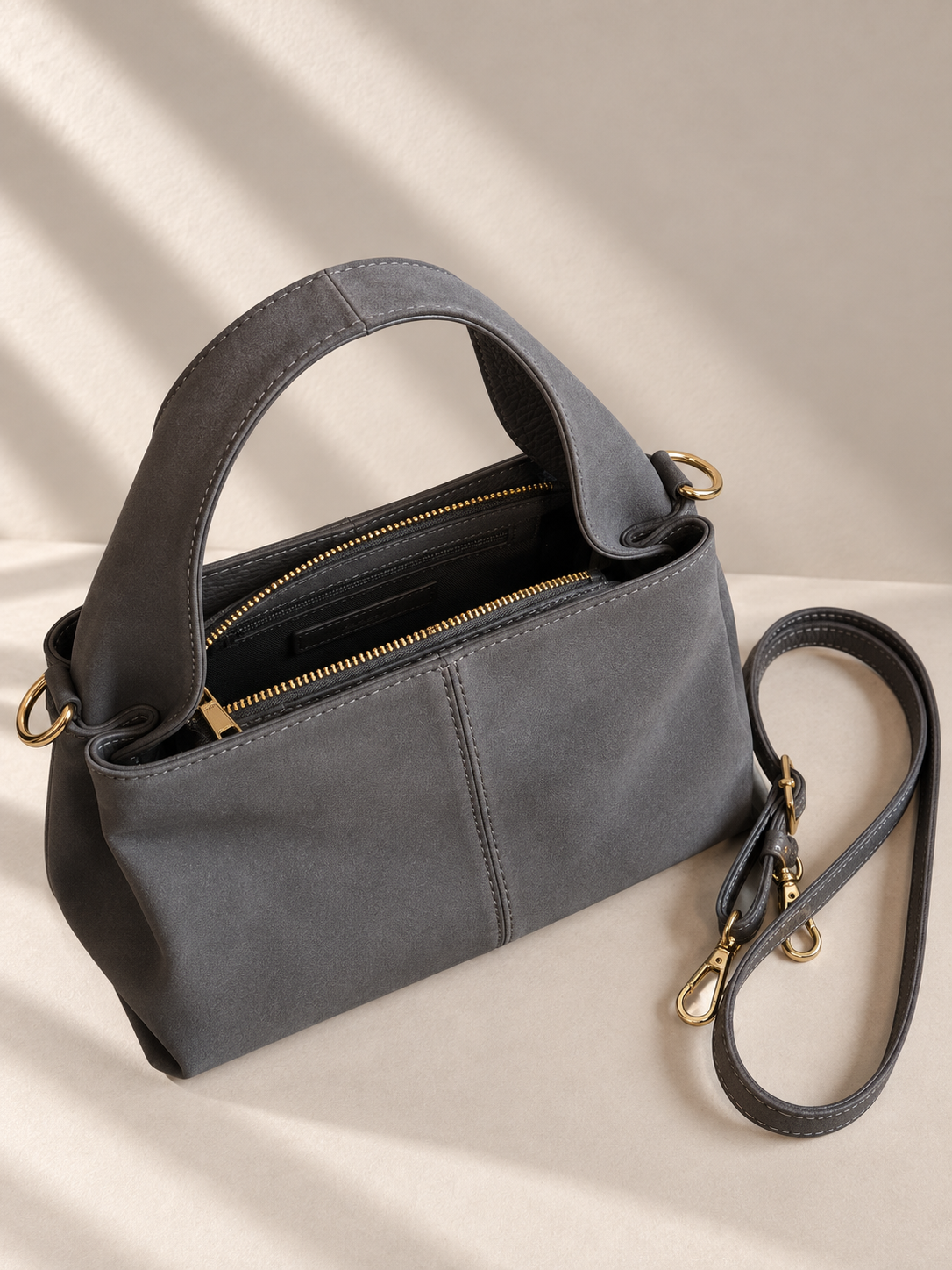 Borsa a Spalla in Camoscio Vera Pelle – Made in Italy | Tracolla Regolabile